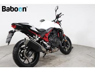 Honda CB 750 Hornet picture 2