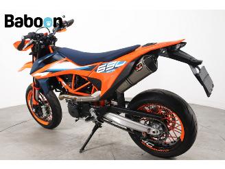 KTM 690 SMC R picture 4