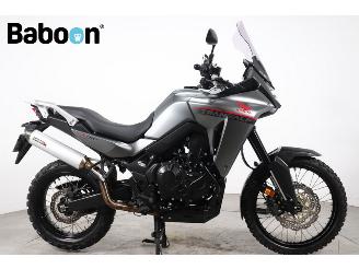 krockskadad bil motor Honda  XL 750 Transalp 2023/6