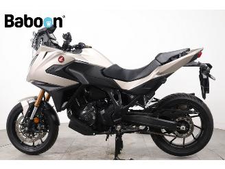 Honda  NT1100 DCT picture 5