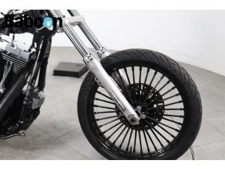 Harley-Davidson  FXDWG Dyna Wide Glide picture 9