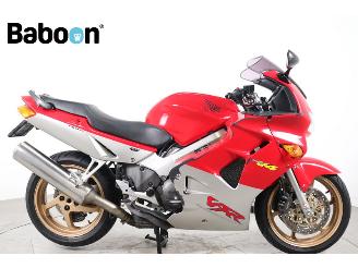 uszkodzony motocykle Honda VFR 800 FI 2000/3