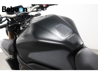 Honda CB 650 R picture 17