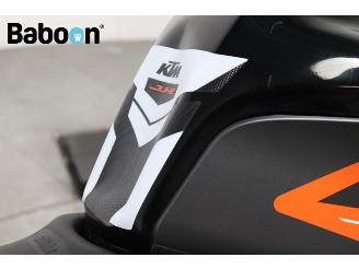 KTM 125 Duke ABS picture 15