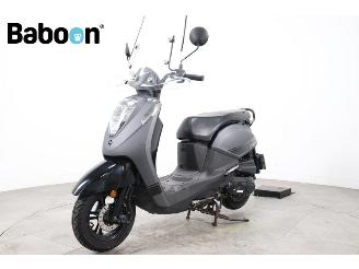Sym  Mio 50i 25KM picture 4