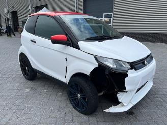 krockskadad bil brommobiel Aixam  Sport City Pack S9 45KM 2019/5