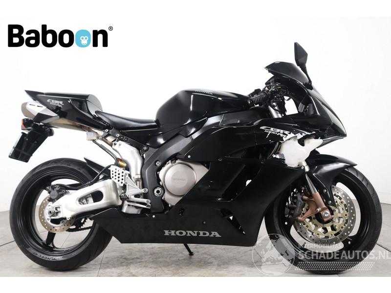 Honda CBR 1000 RR Fireblade