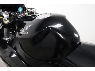 Honda CBR 1000 RR Fireblade picture 16