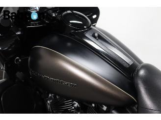 Harley-Davidson  FLTRK Road Glide Limited 114 picture 19