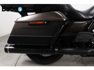 Harley-Davidson  FLTRK Road Glide Limited 114 picture 13