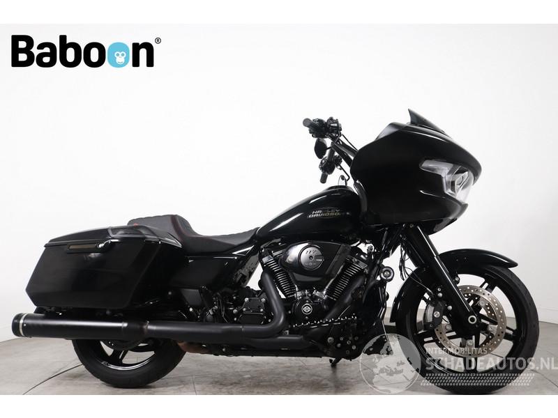 Harley-Davidson  FLTRXST Road Glide ST 117