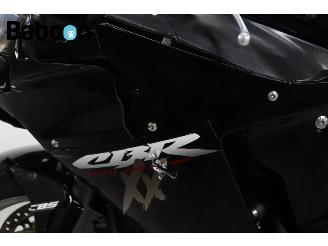 Honda CBR 1100 XX Super Blackbird picture 12