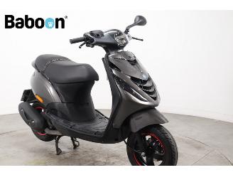 Piaggio  Zip 45KM picture 8