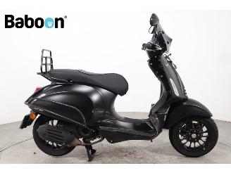 dañado ciclomotor Vespa  Sprint 45KM 2020/6
