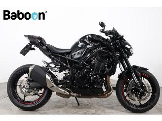 krockskadad bil motor Kawasaki Z 900  2020/4