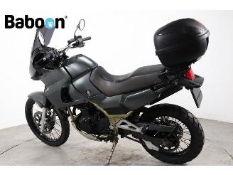 Kawasaki KLE 500  picture 4