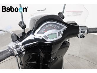 Vespa  Sprint 25KM picture 10