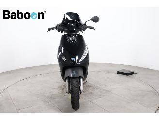 Piaggio  Zip 45KM picture 3
