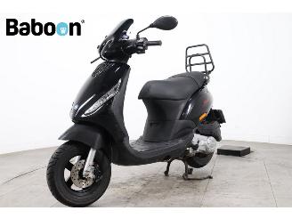 Piaggio  Zip 45KM picture 4
