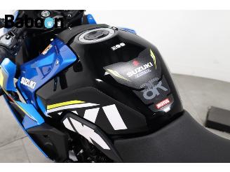 Suzuki  GSX-8R picture 9