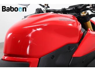 Ducati Streetfighter V2 S picture 29