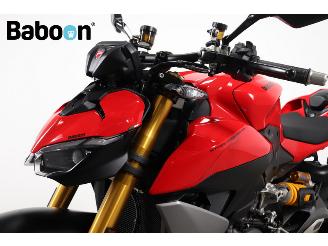 Ducati Streetfighter V2 S picture 18
