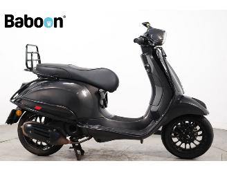 skadebil bromfiets Vespa  Sprint 50 2018/6