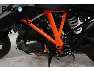 KTM  1290 Super Duke GT ABS picture 13