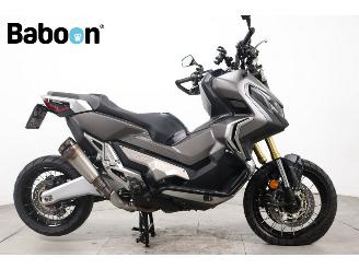 skadebil motor Honda  X-ADV 2018/6