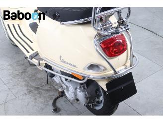 Vespa  LX 50 25KM picture 16