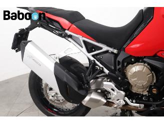 MV Agusta  Enduro Veloce picture 15