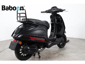 Vespa  Sprint 25KM picture 2