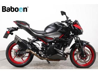 uszkodzony motocykle Kawasaki Z 500 SE 2025/10