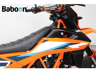 KTM 690 SMC R picture 21
