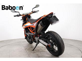 KTM 690 SMC R picture 8