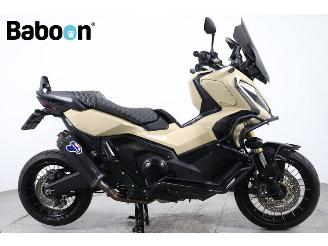 uszkodzony motocykle Honda  X-ADV 2022/4