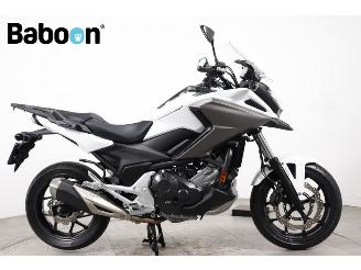 Schade motor Honda  NC 750 X C-ABS 2020/3
