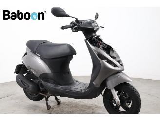 Piaggio  Zip 45KM picture 8