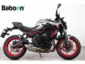 Vaurioauto  motor cycles Kawasaki Z 650  2023/4