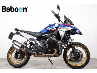 krockskadad bil motor BMW R 1300 GS Trophy 2024/2