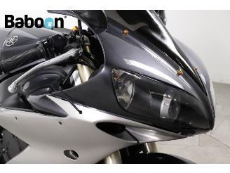Yamaha  YZF-R1 picture 16