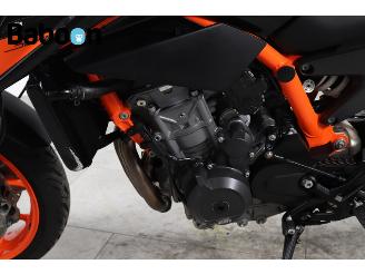 KTM  890 Duke R ABS picture 14