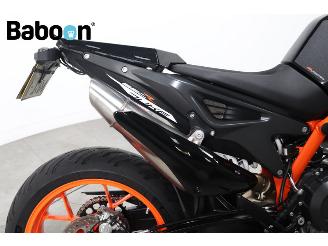 KTM  890 Duke R ABS picture 22