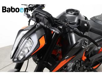 KTM  890 Duke R ABS picture 17
