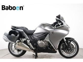Unfall Kfz Motorrad Honda VFR 1200 F ABS 2011/3