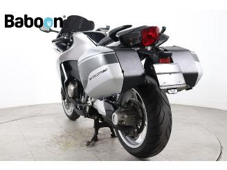 Honda VFR 1200 F ABS picture 2