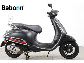 skadebil bromfiets Vespa Sprint 45KM  2022/5