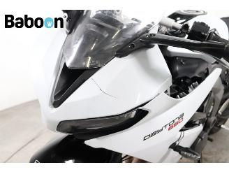 Triumph Daytona 660 picture 17