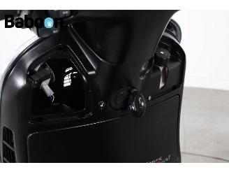 Vespa  GTS 300 i.e. picture 10