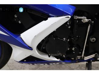 Suzuki  GSX-R 750 picture 13